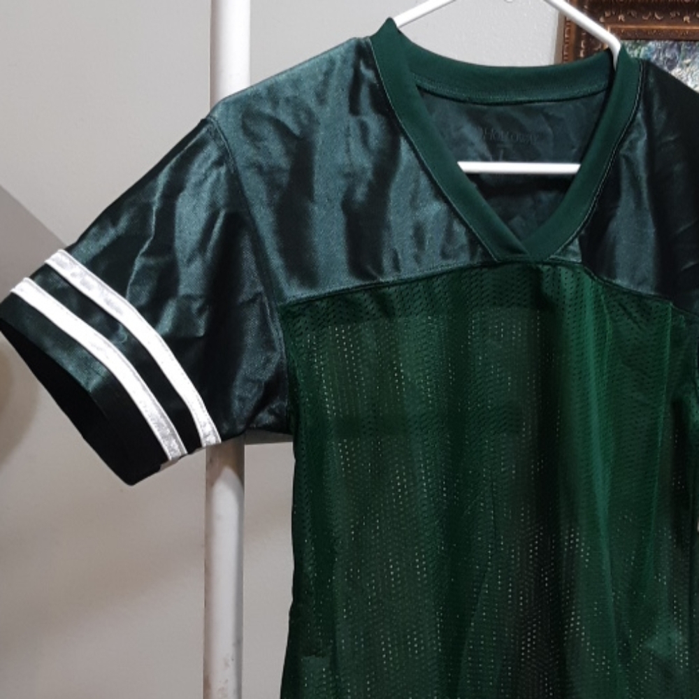 Womens Green White mesh Athletic Sports Top Tshirt V Neck Sz L Summer Time Fan